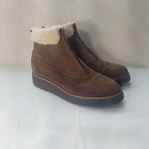 Womens Vintage Charles Jourdan Brown Waterproof Suede W/Wool Trim Size 9.5 Ankle